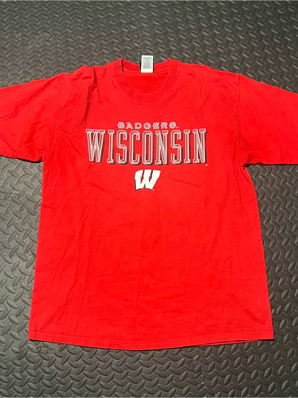 Pro Player Wisconsin Badgers Red Short Sleeve Tee